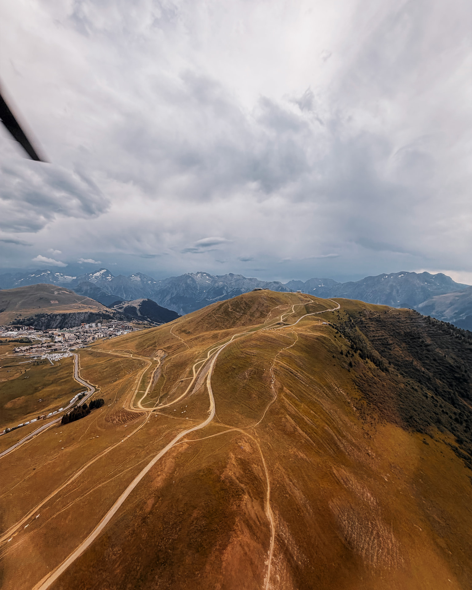 ALPE D'HUEZ RIDGE, NO BARS — ROUGH BTS